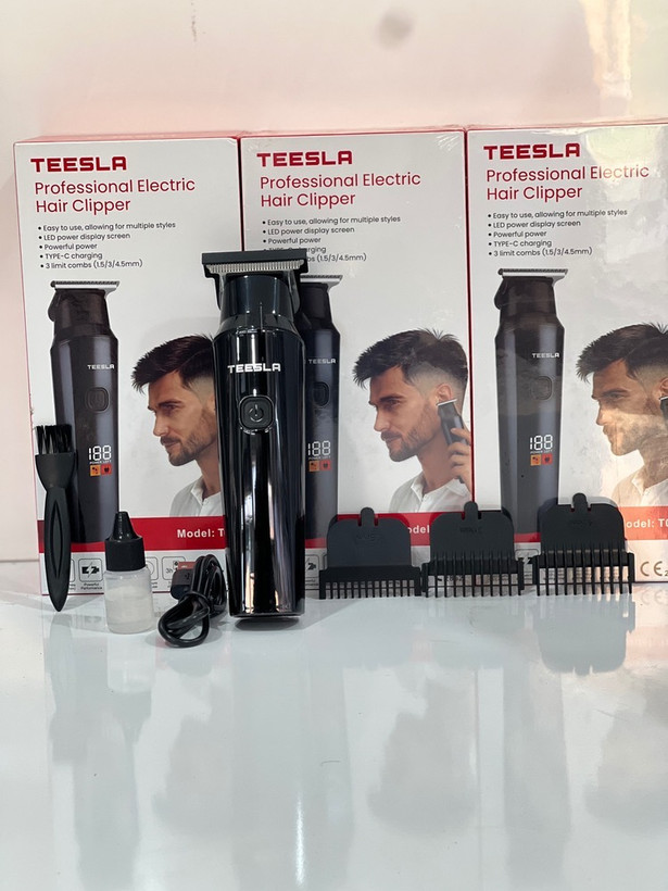 خط زن و ماشین اصلاح تسلا مدل T045