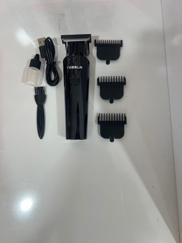 خط زن و ماشین اصلاح تسلا مدل T045